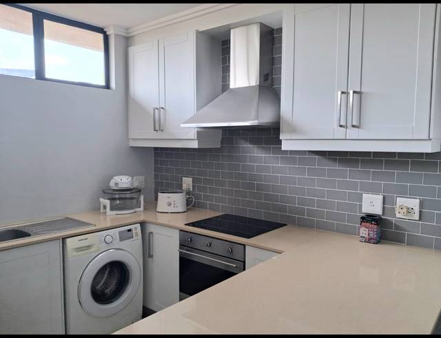 2 BEDROOM TOWNHOUSE FOR SALE IN PALM LAKES ESTATE